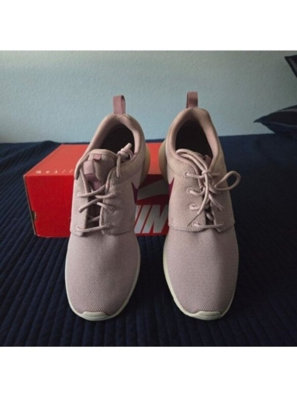 Nike Roshe One Women Size 11 Plum Chaulk True Berry 072026 - Picture 5 of 12